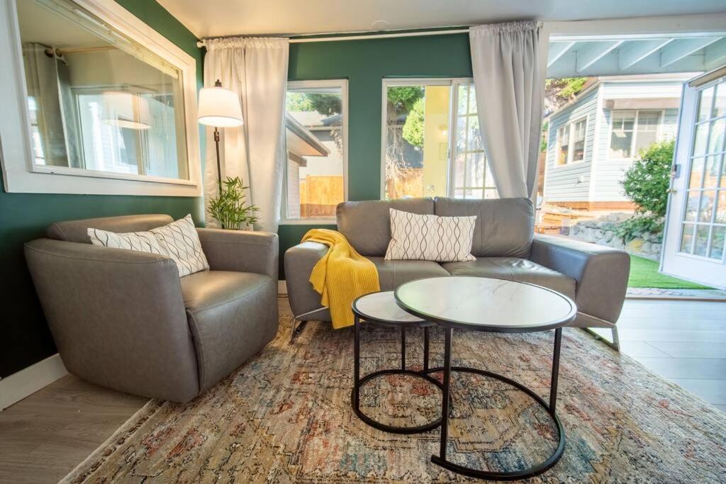 King Garden Suite/20 Mins To Dwntwn Vancouvr/Petok North Vancouver Exterior foto